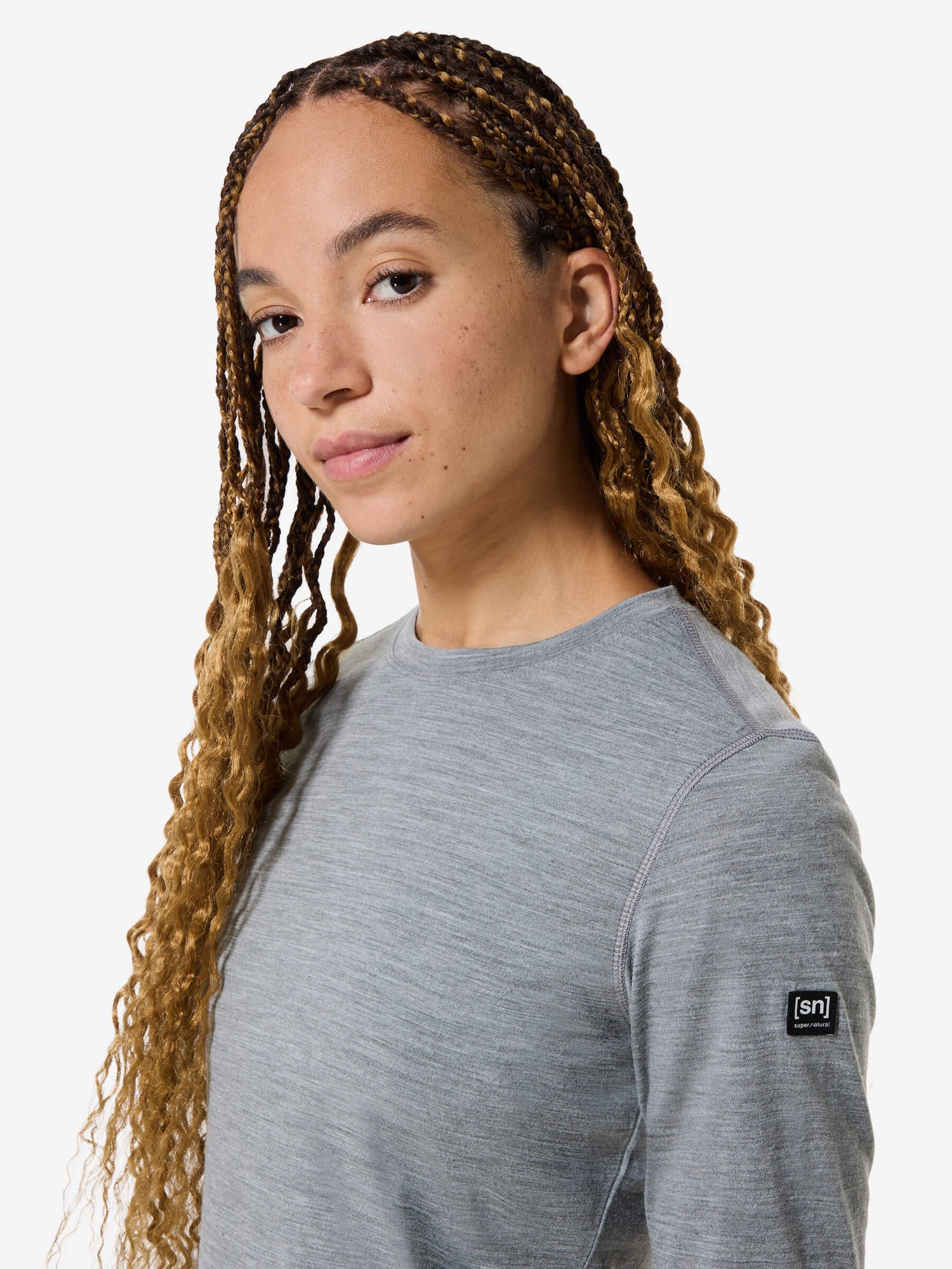 NAISTEN TUNDRA175 PITKÄHIHAINEN KERRASTOPAITA