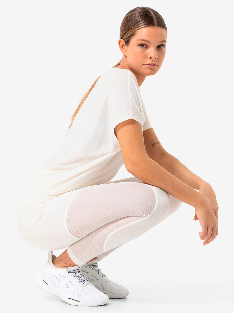 SUPER.NATURAL LOOSE AIR TEE NAISTEN MERINO T-PAITA