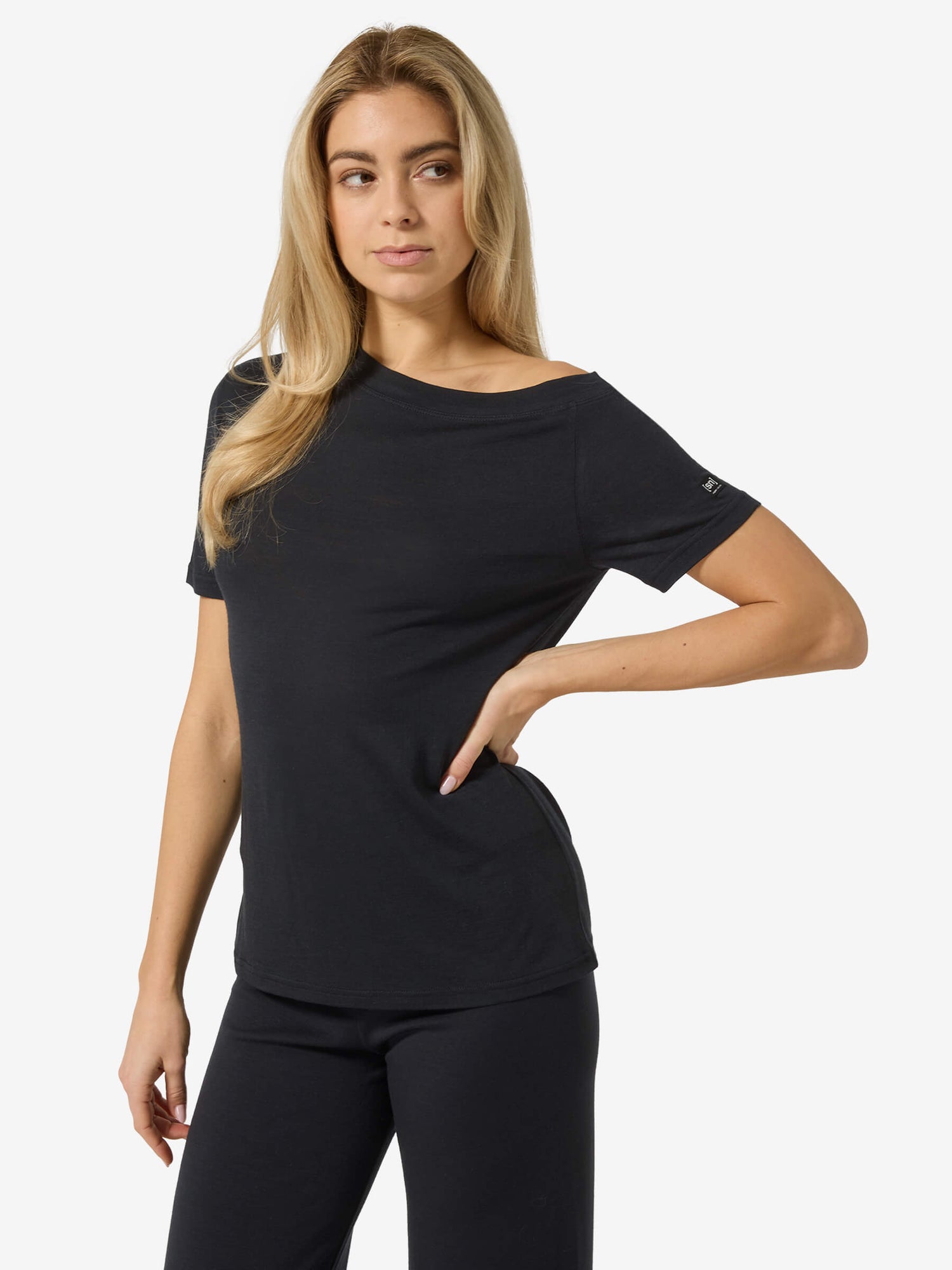 SUPER.NATURAL DROP SHOULDER TEE RENTO NAISTEN MERINOVILLAPAITA