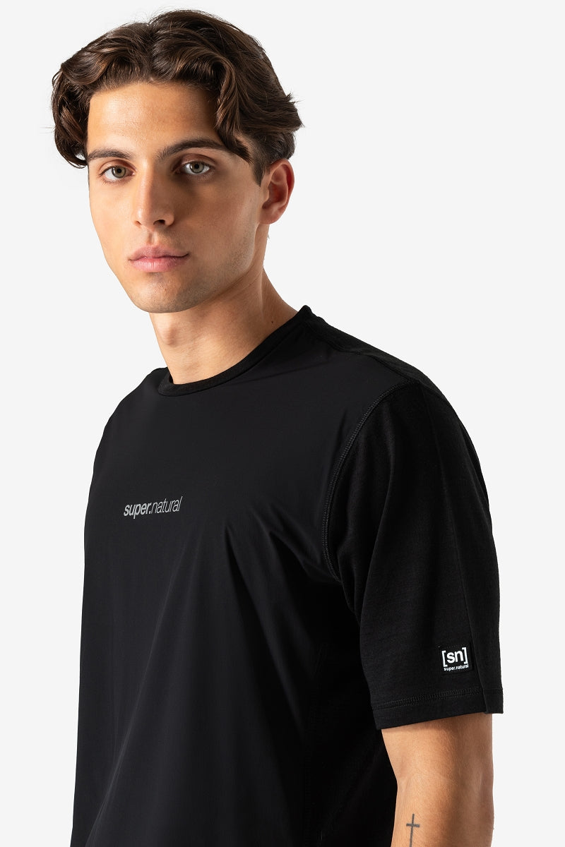 MIESTEN WINDBREAKER TEE T-PAITA