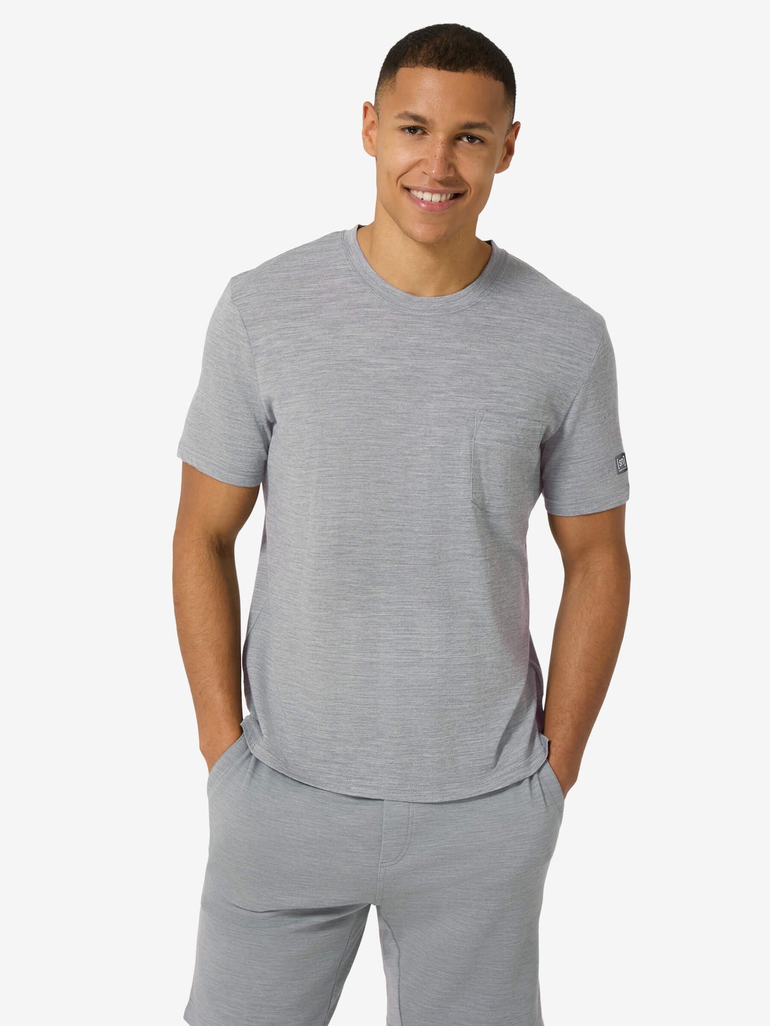SUPER.NATURAL POCKET TEE KEVYT MIESTEN MERINOVILLAPAITA