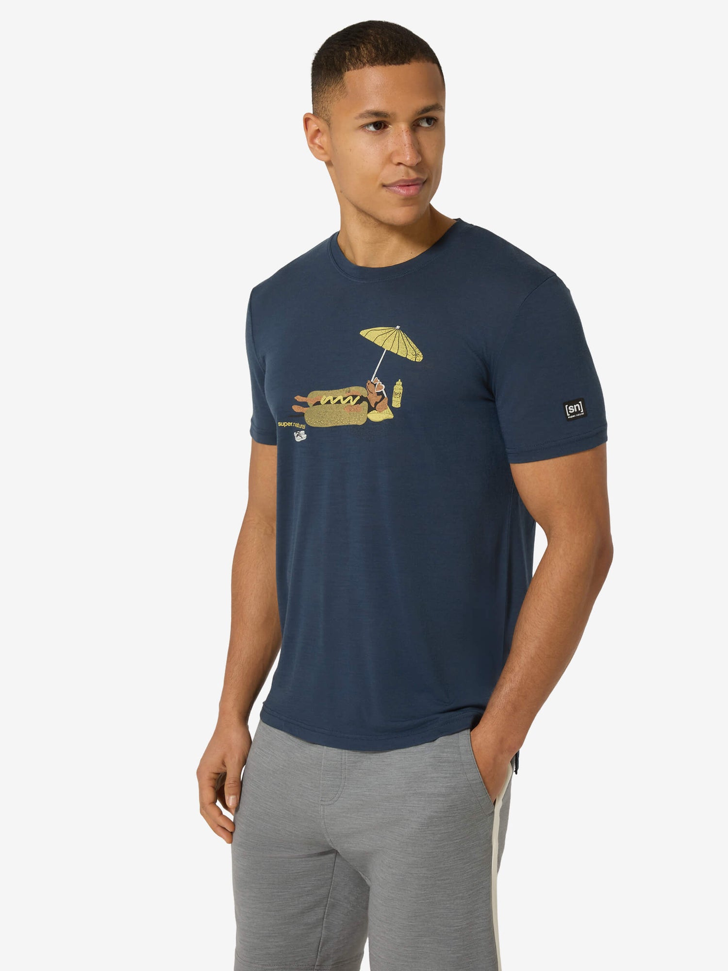 SUPER.NATURAL HOT DOG TEE MISTEN MERINOPAITA
