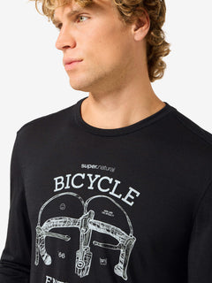 Miesten Bike Enthusiast LS pitkähihainen merinopaita, väri Jet Black/Various – mallin päällä