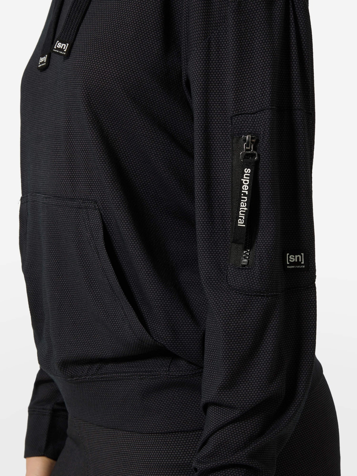 SUPER.NATURAL AIR HOODIE NAISTEN HUPPARI
