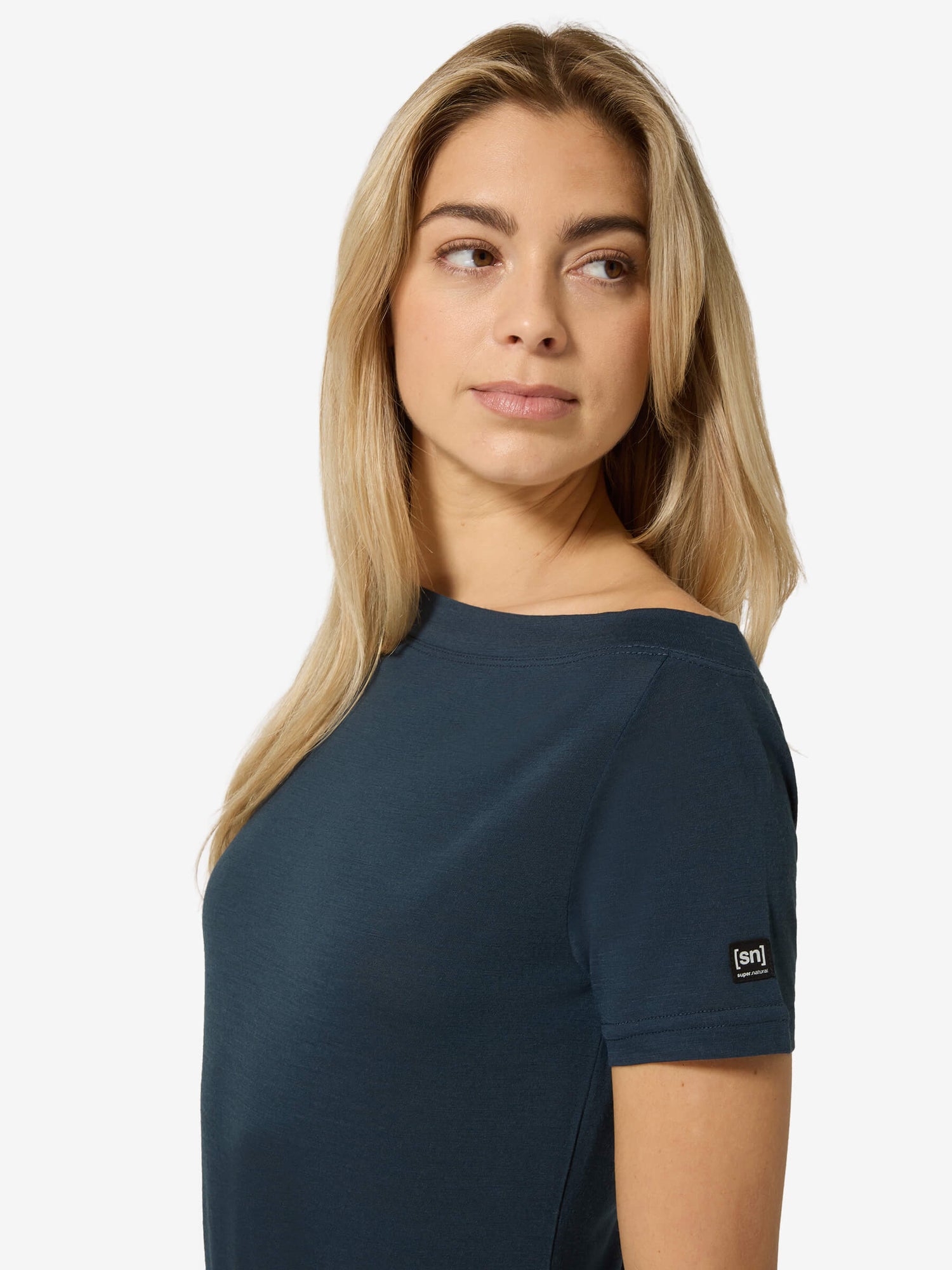 SUPER.NATURAL DROP SHOULDER TEE RENTO NAISTEN MERINOVILLAPAITA