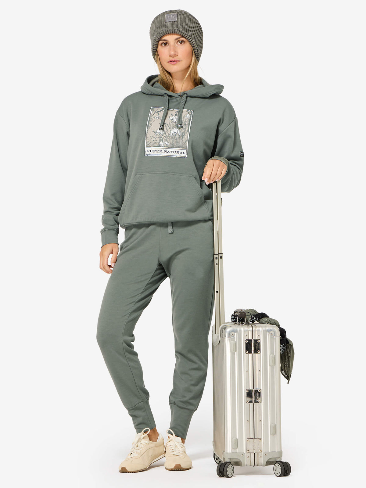 Naisten Snowdrops Hoodie merinohuppari, väri Eucalyptus/Various – mallin päällä