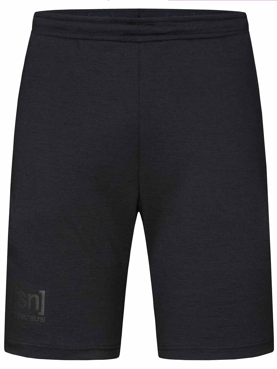 super.natural m movement shorts tuote jet black värissä